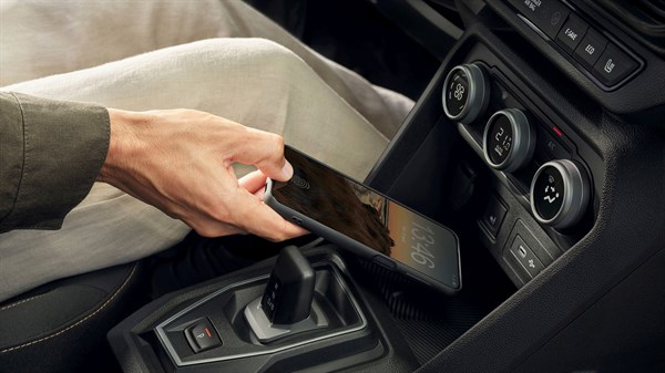Dacia Jogger - indukciós vezeték nélküli töltő